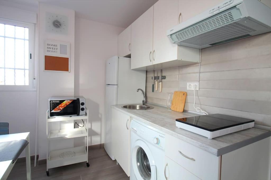 Suite Puerta Osario Con Terraza 塞维利亚 外观 照片