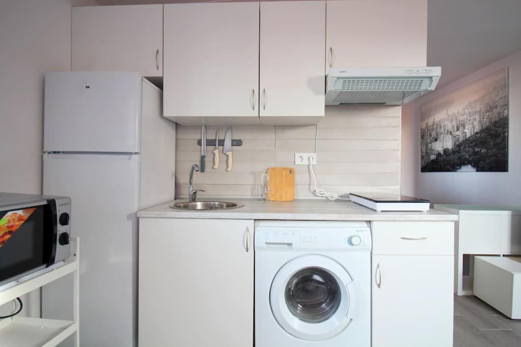 Suite Puerta Osario Con Terraza 塞维利亚 外观 照片