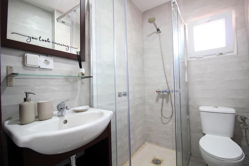 Suite Puerta Osario Con Terraza 塞维利亚 外观 照片