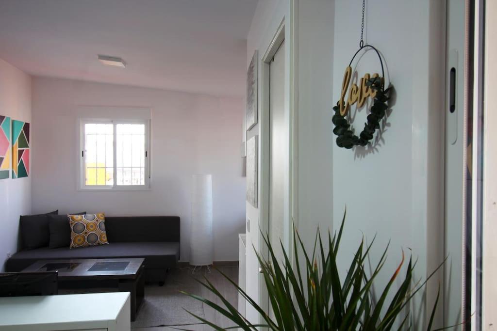 Suite Puerta Osario Con Terraza 塞维利亚 外观 照片