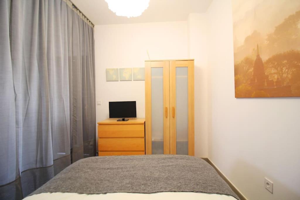 Suite Puerta Osario Con Terraza 塞维利亚 外观 照片